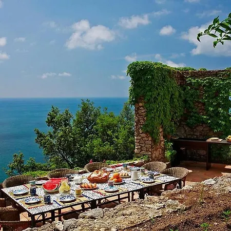 Sleeps 14 With Pool And Air Con * Maiori
