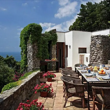 Sleeps 14 With Pool And Air Con Villa