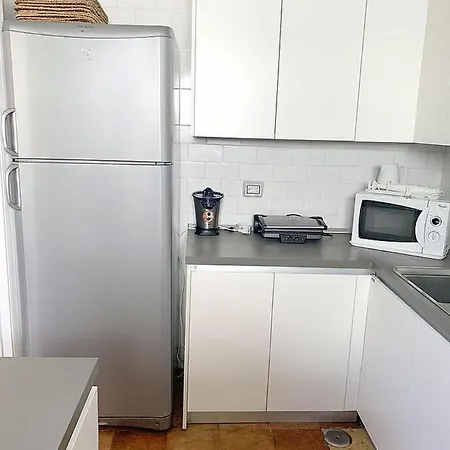Sleeps 14 With Pool And Air Con *